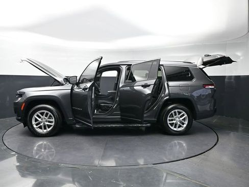 Used 2023 Jeep Grand Cherokee L Laredo w/ Luxury Tech Group I AWD/4WD image 43