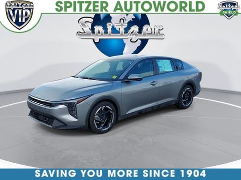 Used 2025 Kia K4 EX image 4