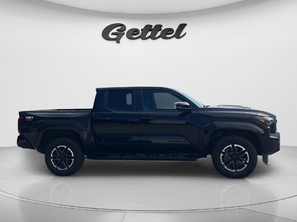 Used 2024 Toyota Tacoma TRD Sport w/ TRD Sport Upgrade Package RWD image 4
