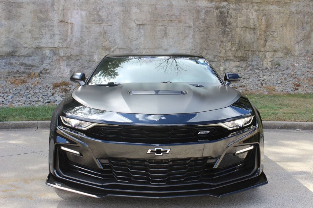 Used 2019 Chevrolet Camaro SS RWD image 2