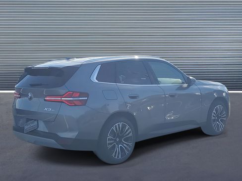 New 2026 BMW X3 xDrive30 w/ Convenience Package image 3