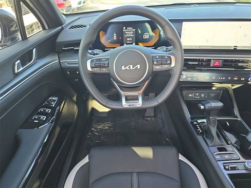 Used 2025 Kia K5 GT-Line image 11