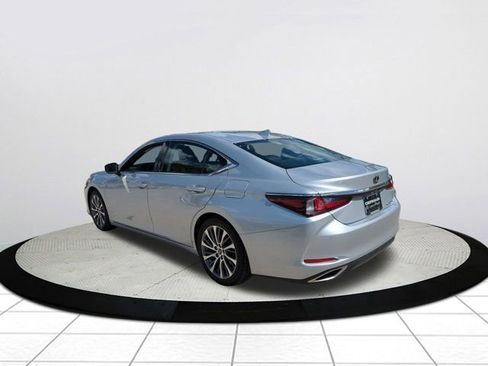 Certified 2021 Lexus ES 350 w/ Premium Package image 6