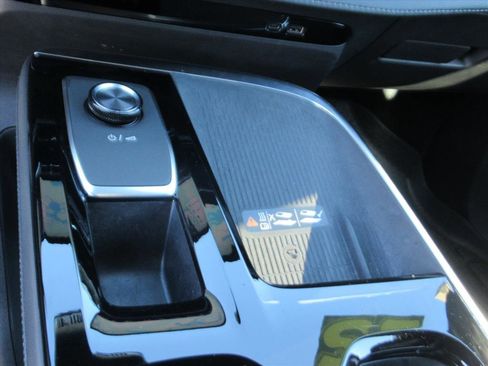 Used 2025 Buick Enclave Preferred image 24