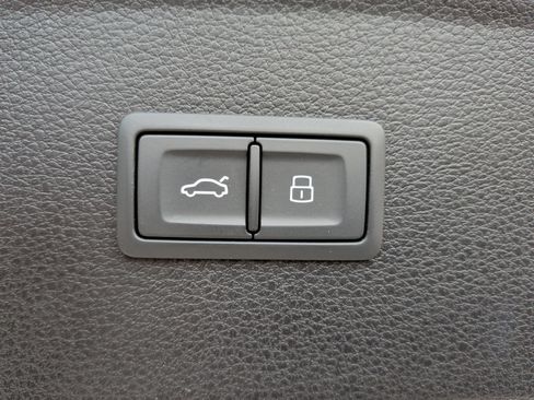 Certified 2022 Audi Q5 2.0T Premium Plus w/ Premium Plus Package image 40