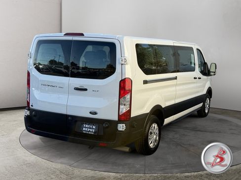 Used 2024 Ford Transit 350 XLT RWD image 7