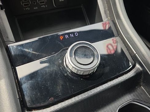 Used 2025 Jeep Grand Cherokee Altitude AWD/4WD image 25
