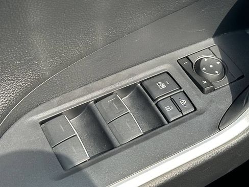 Used 2023 Toyota RAV4 XSE AWD/4WD image 17