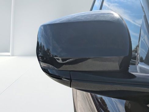 New 2025 Jeep Grand Cherokee Altitude image 10