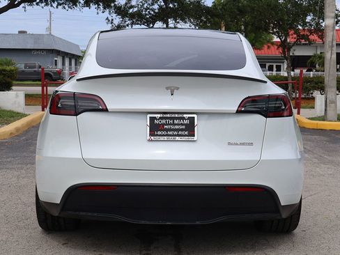 Used 2023 Tesla Model Y Performance AWD/4WD image 13