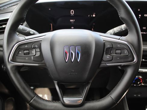 Used 2024 Buick Encore GX Sport Touring image 23
