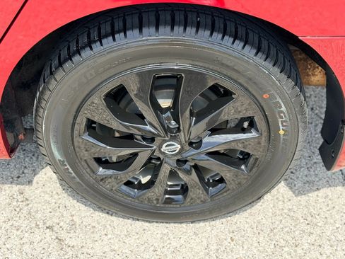 Used 2019 Nissan Sentra SV FWD image 7