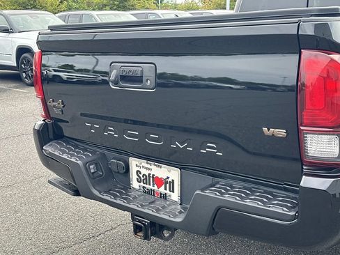 Used 2023 Toyota Tacoma 4x4 Double Cab w/ Trail Edition image 10