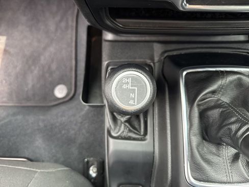 Used 2022 Jeep Gladiator Sport AWD/4WD image 21