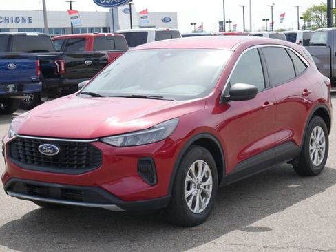 Used 2023 Ford Escape Active AWD/4WD image 6