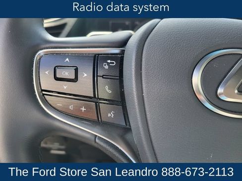 Used 2025 Lexus ES 300h w/ Premium Package FWD image 24