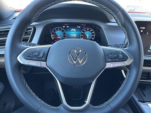 New 2026 Volkswagen Atlas Cross Sport SE FWD image 17