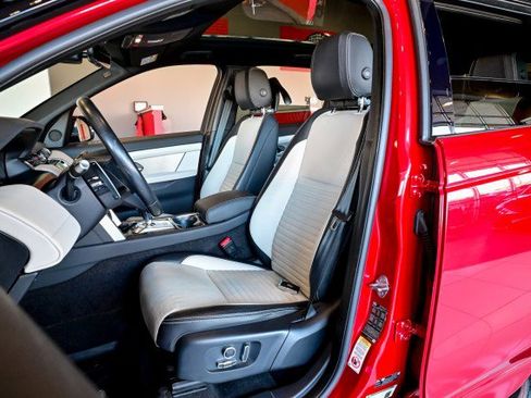 Used 2022 Land Rover Discovery Sport SE R-Dynamic image 14