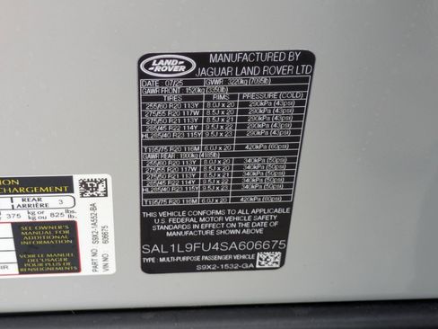 New 2025 Land Rover Range Rover Sport Dynamic SE image 35