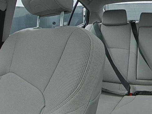 Used 2025 Toyota Camry XLE AWD/4WD image 25