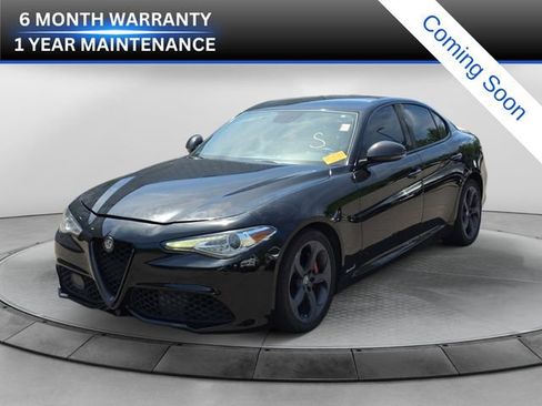 Used 2017 Alfa Romeo Giulia AWD w/ Sport Appearance Package image 1