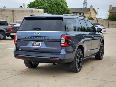 Used 2023 Ford Expedition Limited image 15