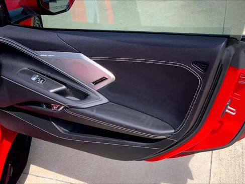 Used 2025 Chevrolet Corvette Z06 RWD image 19