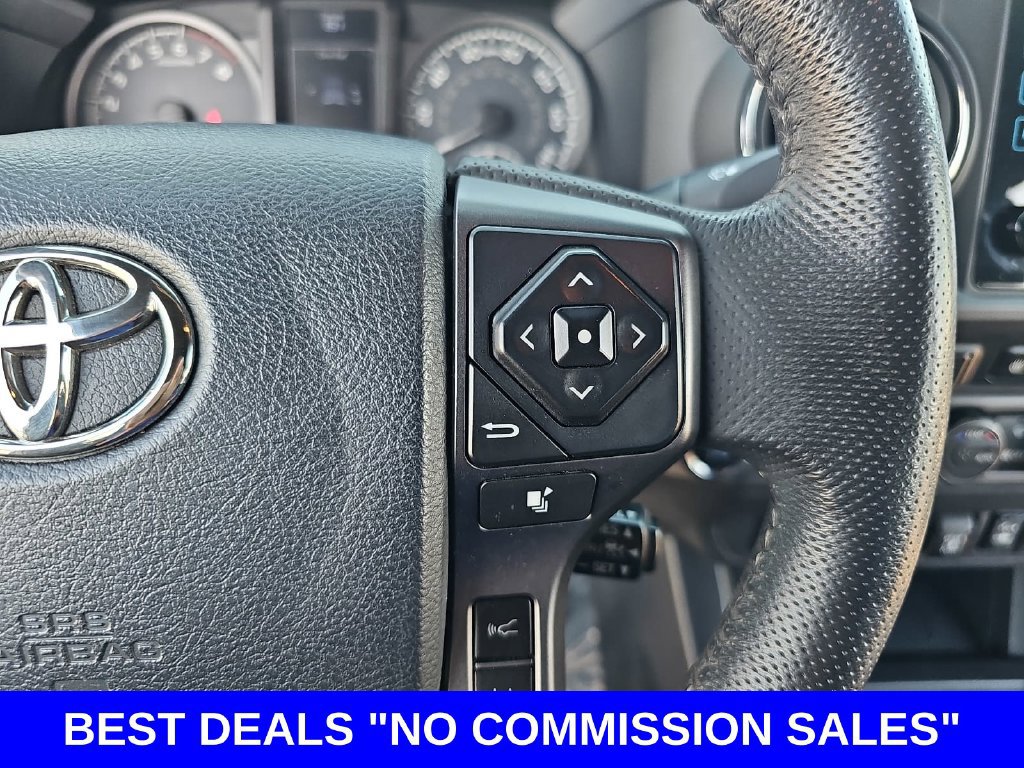 Used 2019 Toyota Tacoma TRD Off-Road AWD/4WD image 17