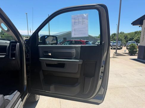 Used 2013 RAM 1500 Express AWD/4WD image 38