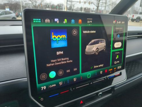 New 2025 Volkswagen ID. Buzz Pro S image 20