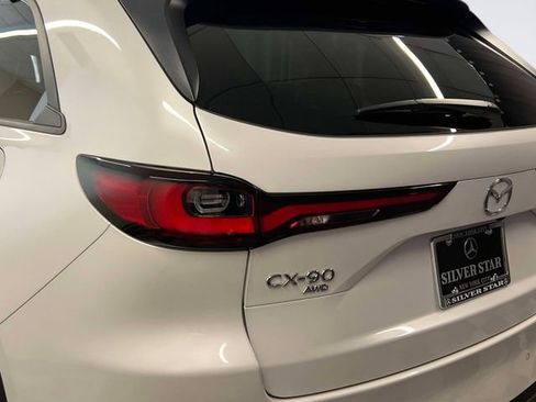Used 2025 MAZDA CX-90 3.3 Turbo w/ Preferred Package AWD/4WD image 10