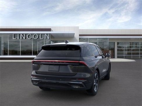 New 2024 Lincoln Nautilus Premier w/ Equipment Group 102A image 9