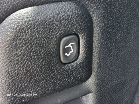 Used 2018 Jeep Grand Cherokee Altitude AWD/4WD image 20