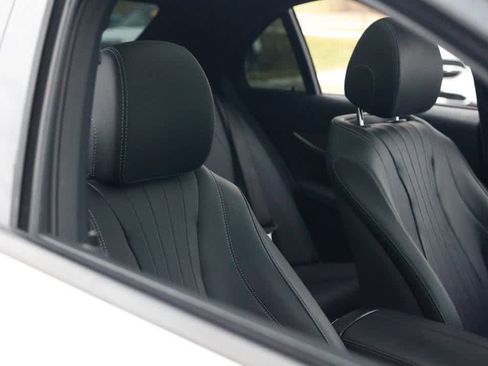 Certified 2022 Mercedes-Benz E 350 4MATIC Sedan image 10