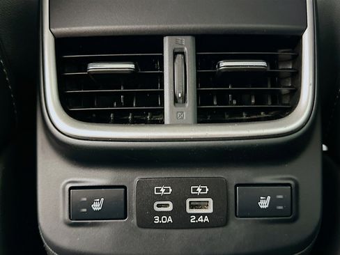 Used 2023 Subaru Outback Limited image 28