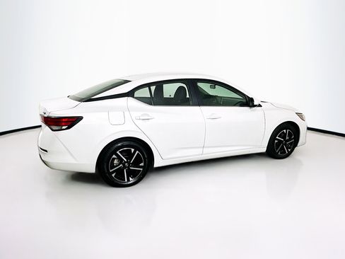 Used 2024 Nissan Sentra SV image 10