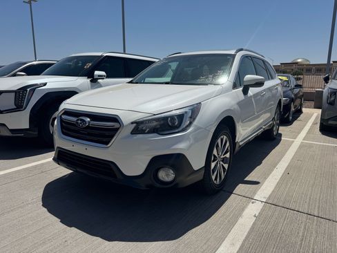 Used 2019 Subaru Outback 3.6R Touring w/ Popular Package #3A AWD/4WD image 2