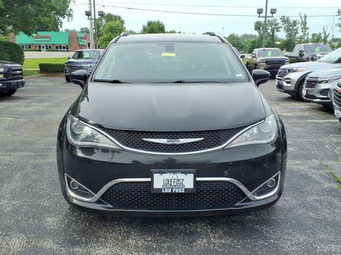 Used 2017 Chrysler Pacifica Touring-L Plus w/ Tire & Wheel Group FWD image 33