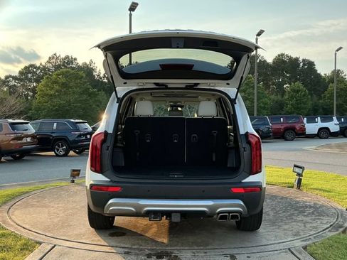 Used 2020 Kia Telluride S w/ S 8 Passenger Seating Package FWD image 30