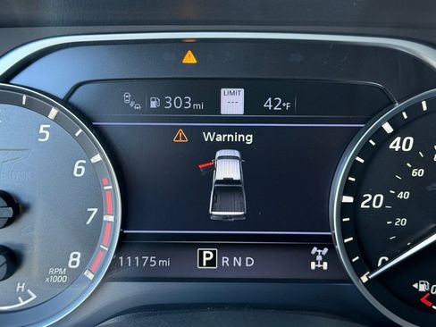 Certified 2021 Nissan Titan SV w/ SV Convenience Package image 35