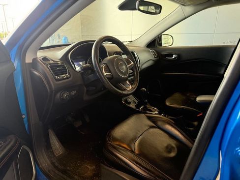 Used 2020 Jeep Compass Limited AWD/4WD image 12