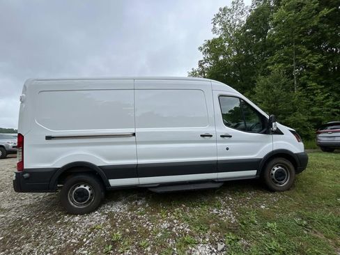Used 2018 Ford Transit 250 148 Medium Roof RWD image 2