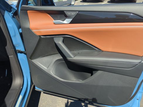 New 2026 Volkswagen Tiguan SEL R-Line image 16