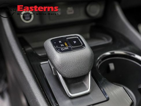 Used 2022 Nissan Rogue SV w/ SV Premium Package image 24