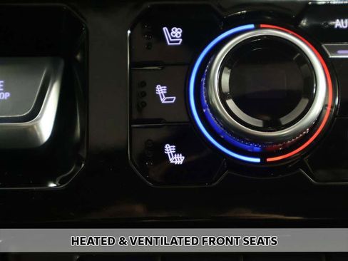 Used 2024 GMC Sierra 2500 Denali w/ Denali Reserve Package image 9