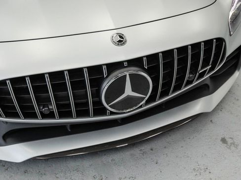 Used 2018 Mercedes-Benz AMG GT R image 17