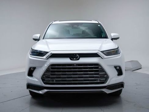 Used 2025 Toyota Grand Highlander AWD Hybrid image 22