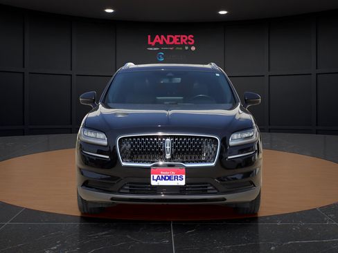 Used 2023 Lincoln Nautilus Reserve w/ Monochromatic Package FWD image 6