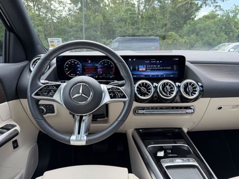 Certified 2026 Mercedes-Benz GLA 250 image 19
