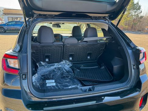 Certified 2024 Subaru Impreza 2.0i image 12